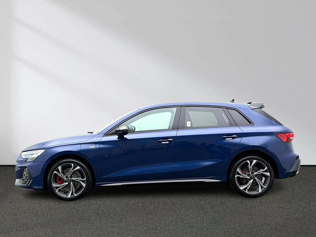 Audi A3 Sportback Sedan S-Line Hybride 1.5 TFSI