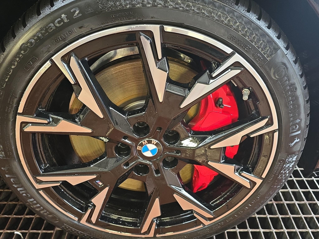 BMW M235