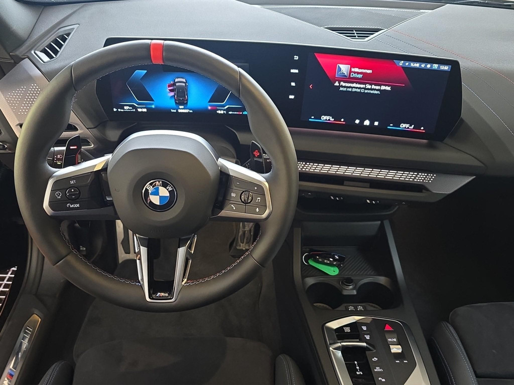 BMW M235