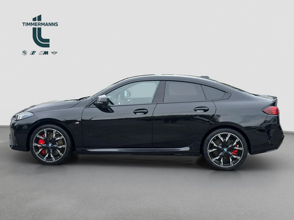 BMW M235
