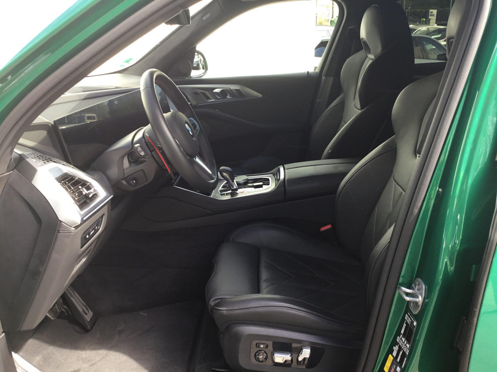 BMW XM