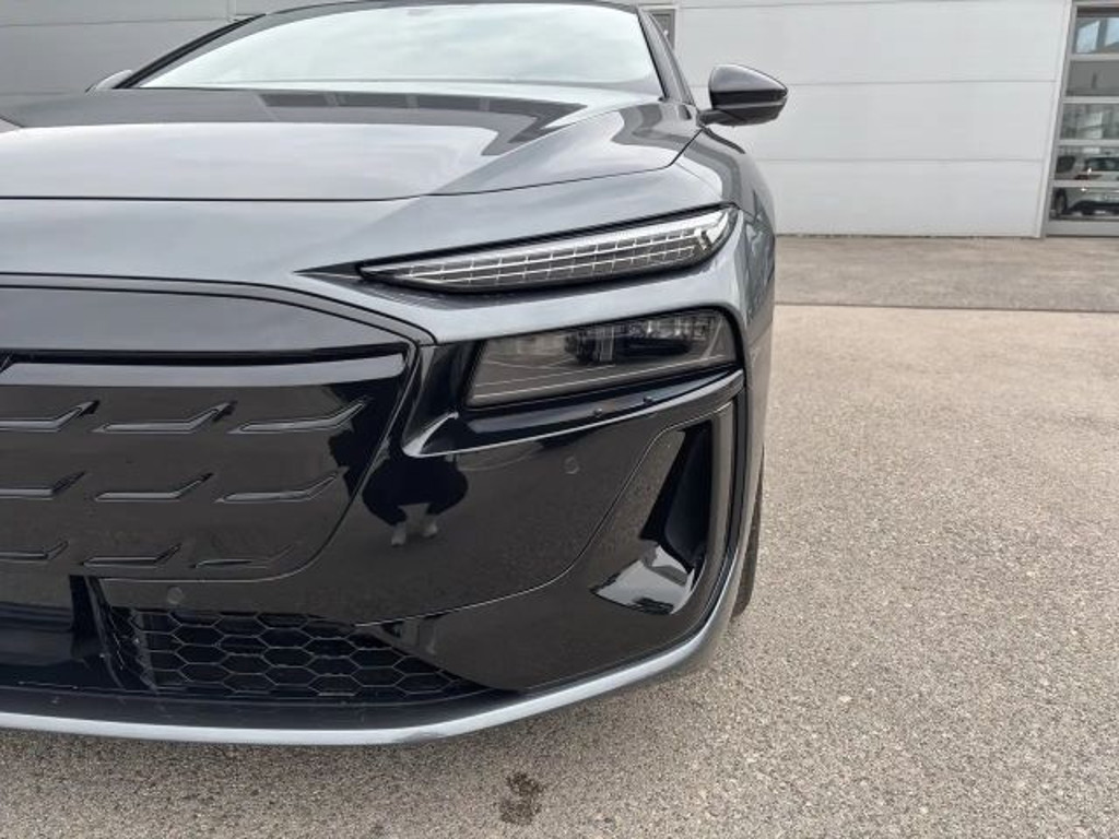 Audi A6 e-tron