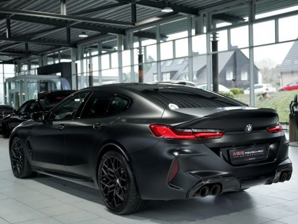 BMW M8