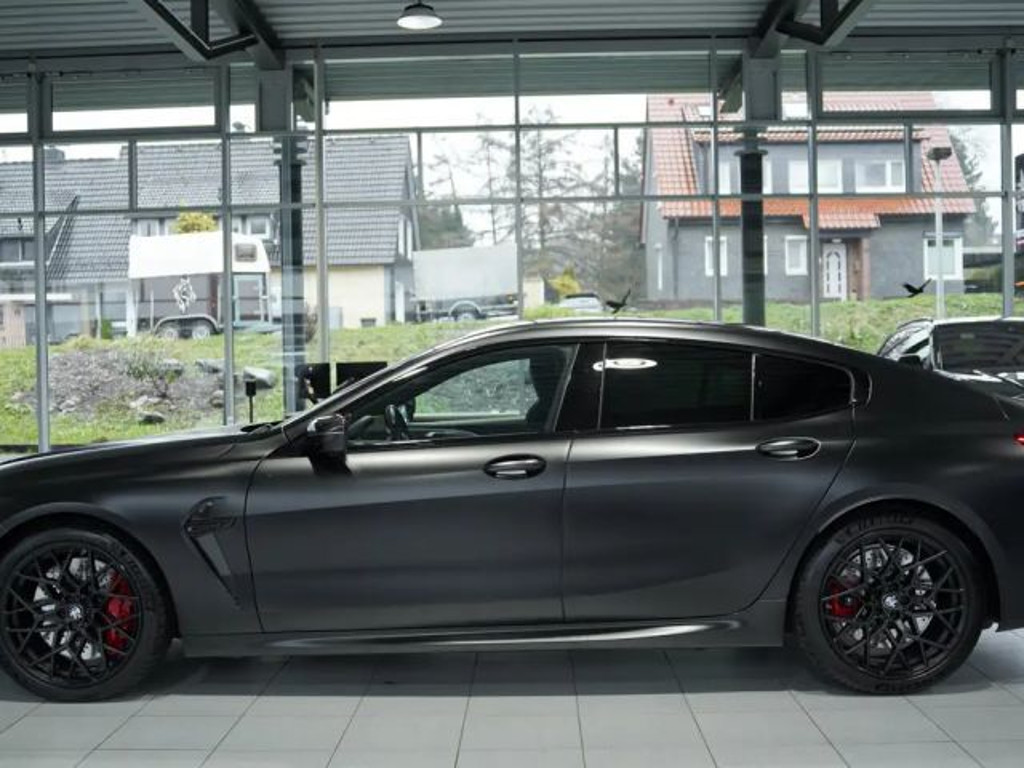 BMW M8