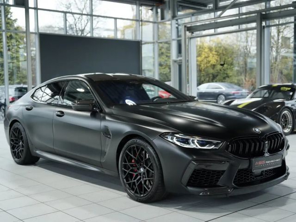 BMW M8
