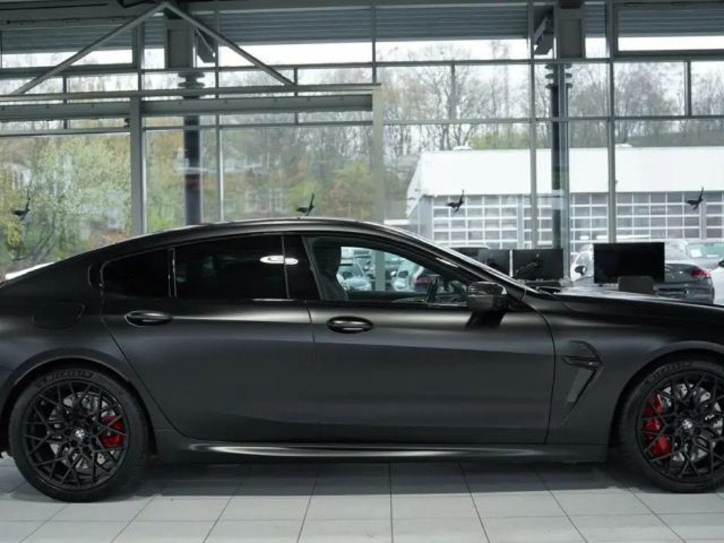 BMW M8