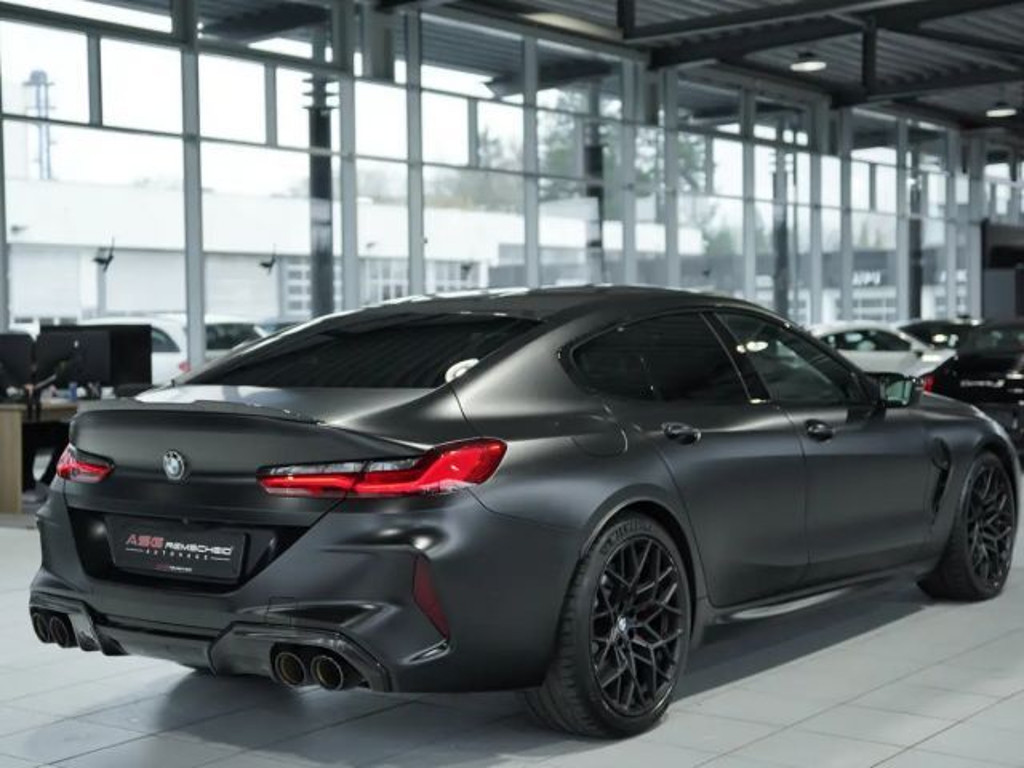 BMW M8