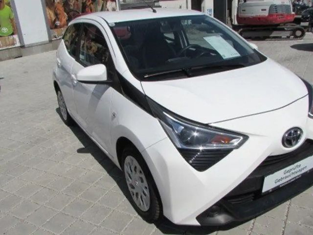 Toyota Aygo X VVT-i Play