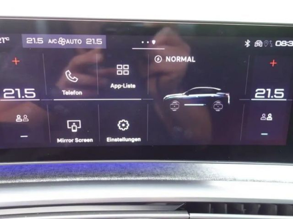 Peugeot E-3008