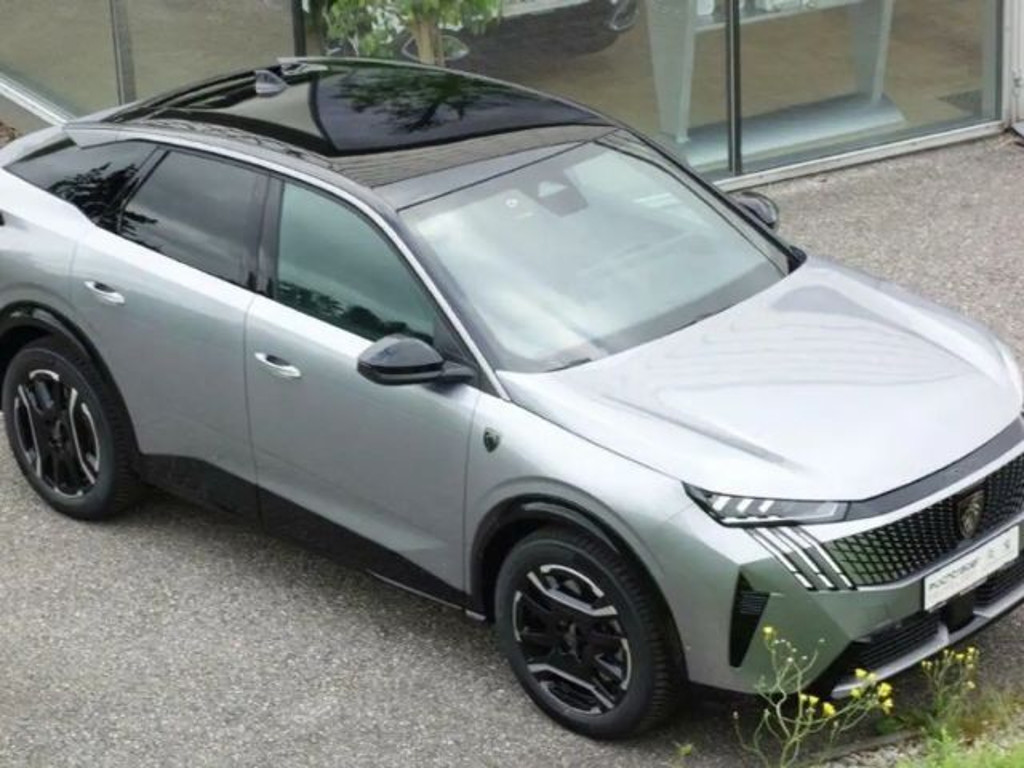 Peugeot E-3008