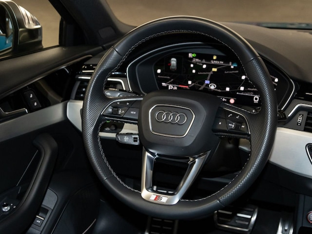 Audi S4