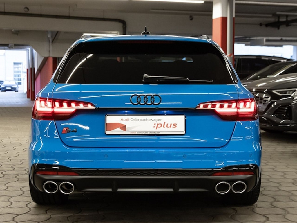 Audi S4