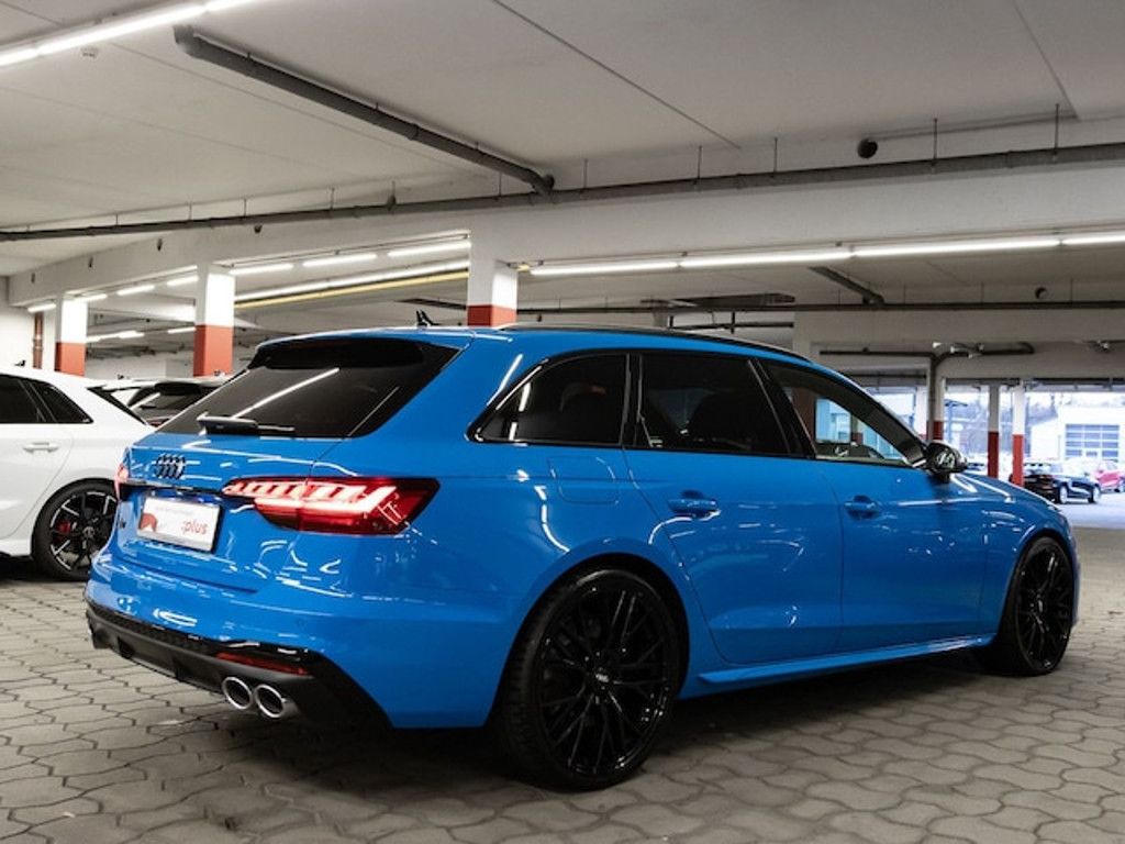 Audi S4