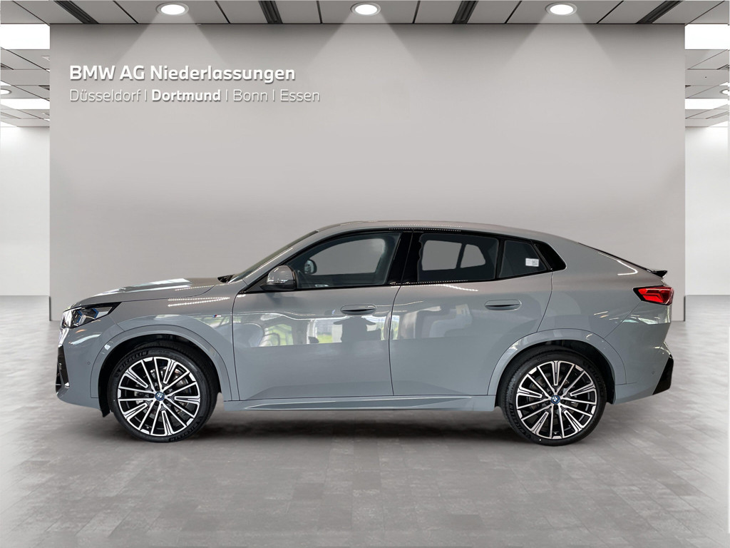 BMW iX2
