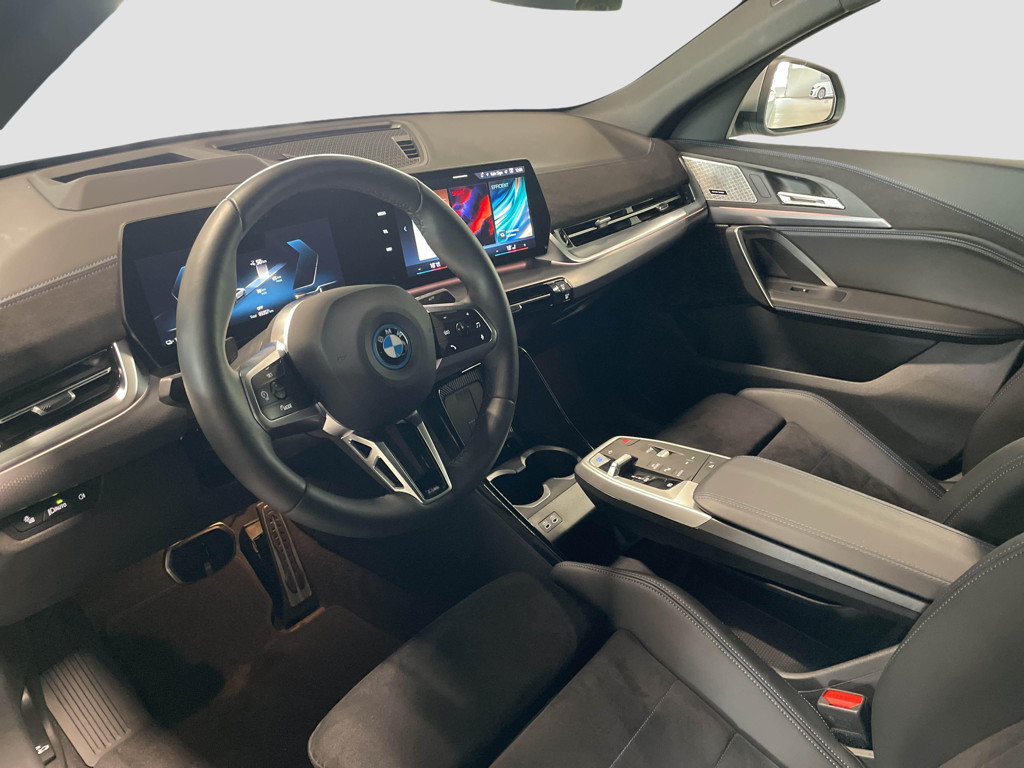 BMW iX2