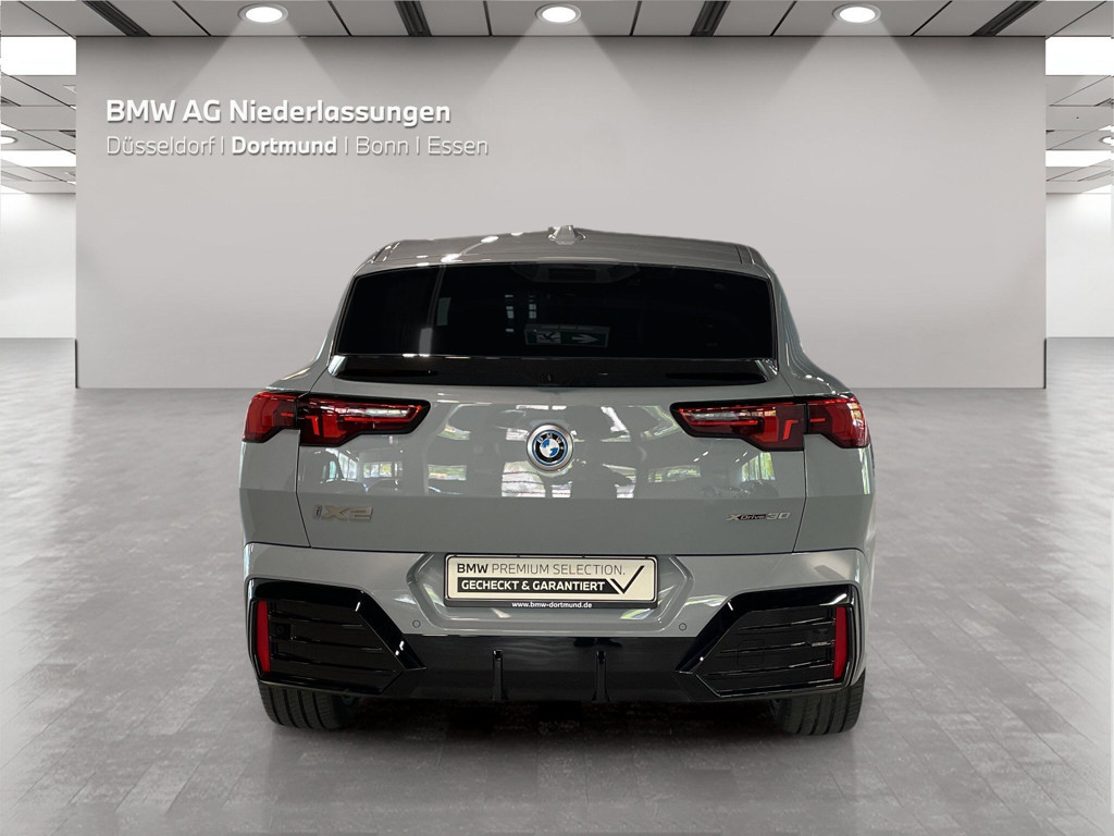 BMW iX2