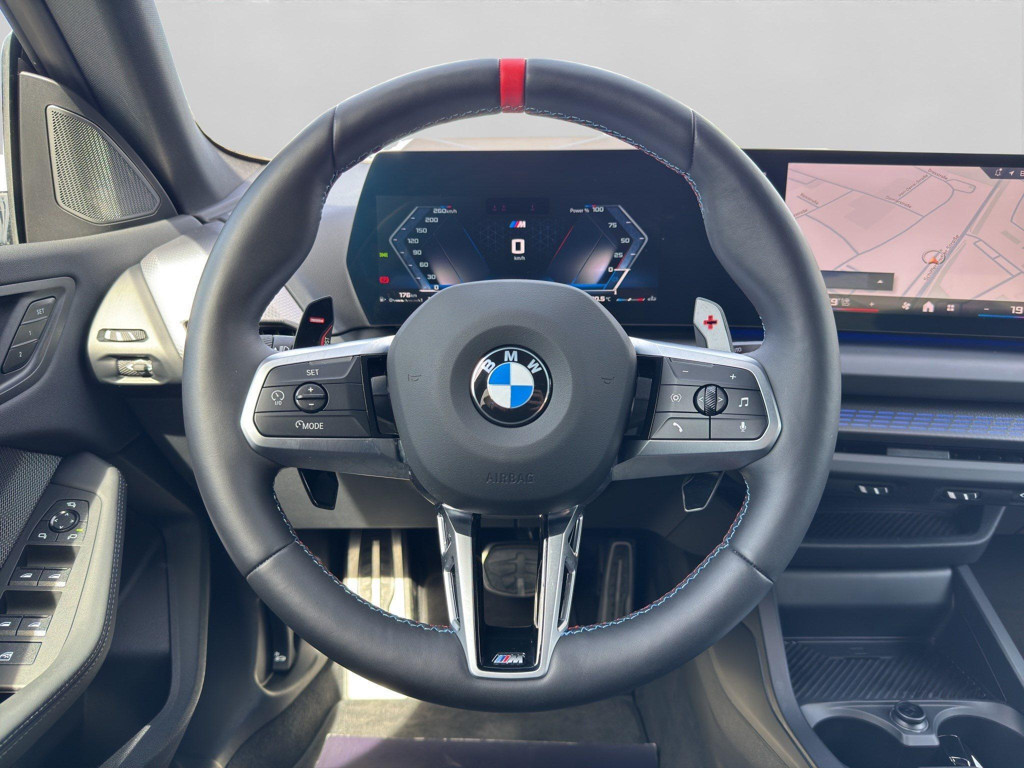 BMW M235