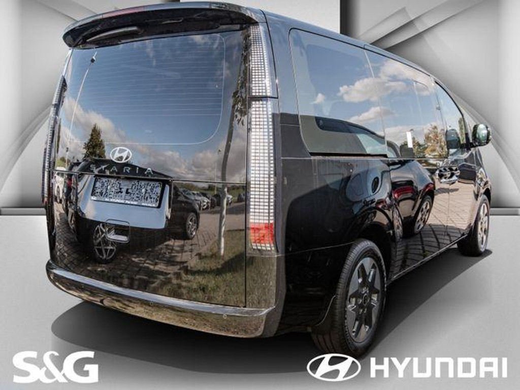 Hyundai Staria