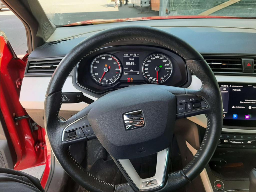 Seat Arona