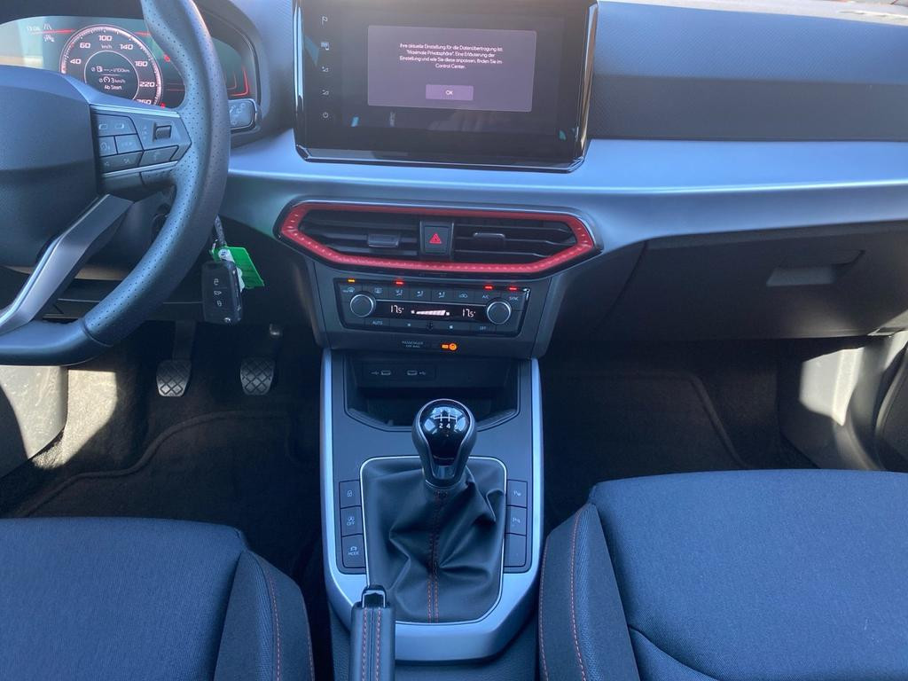 Seat Arona