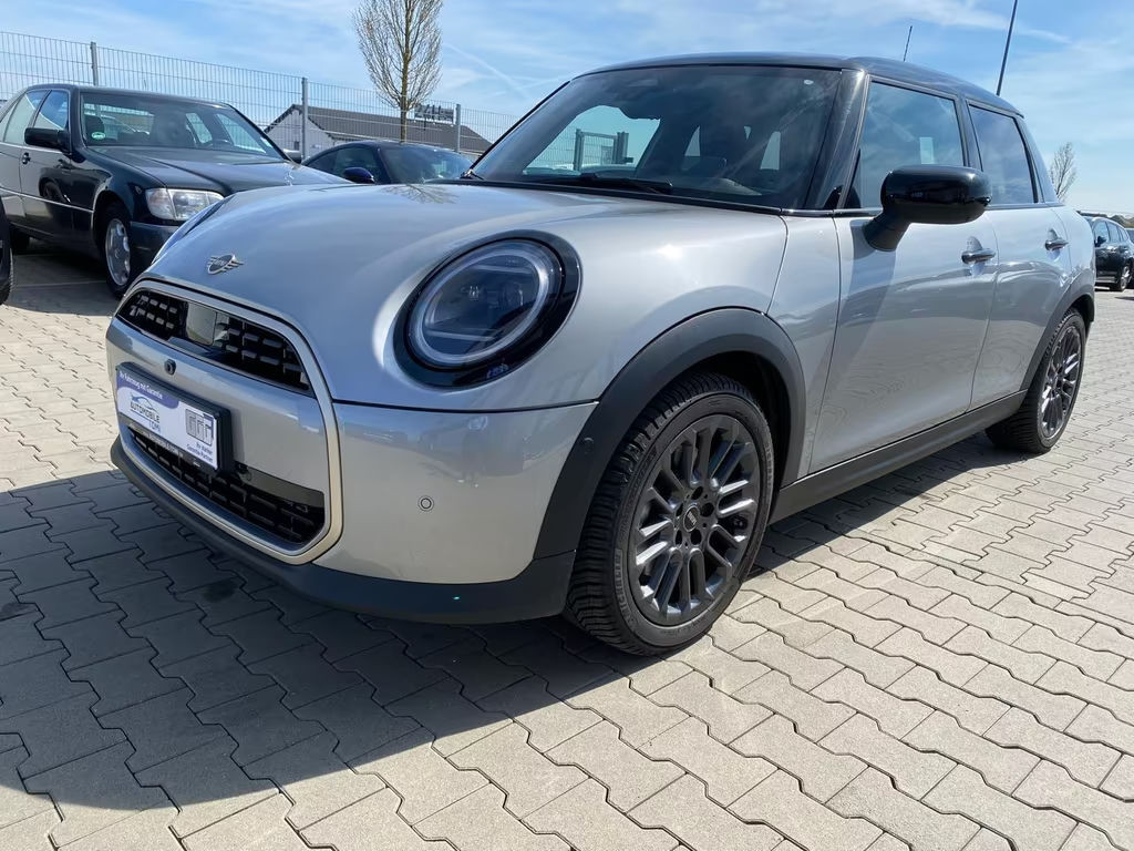 Mini Cooper Favoured