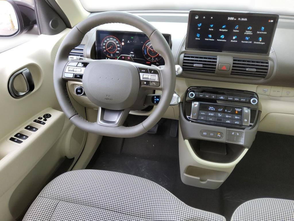 Hyundai INSTER
