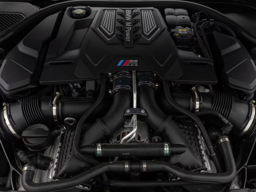BMW M8