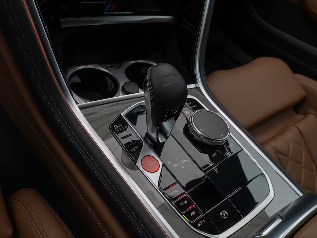 BMW M8