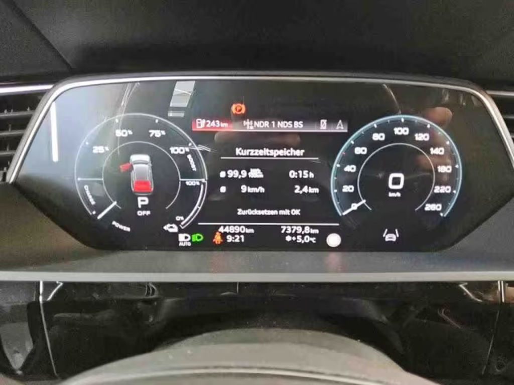 Audi e-tron