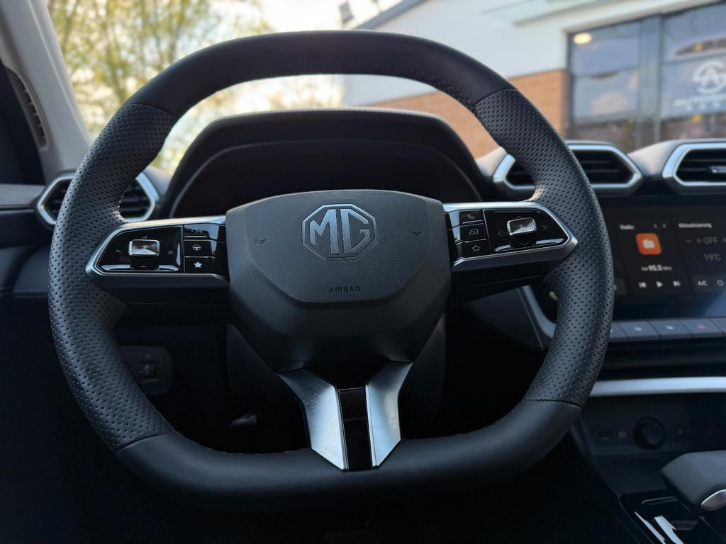 MG ZS
