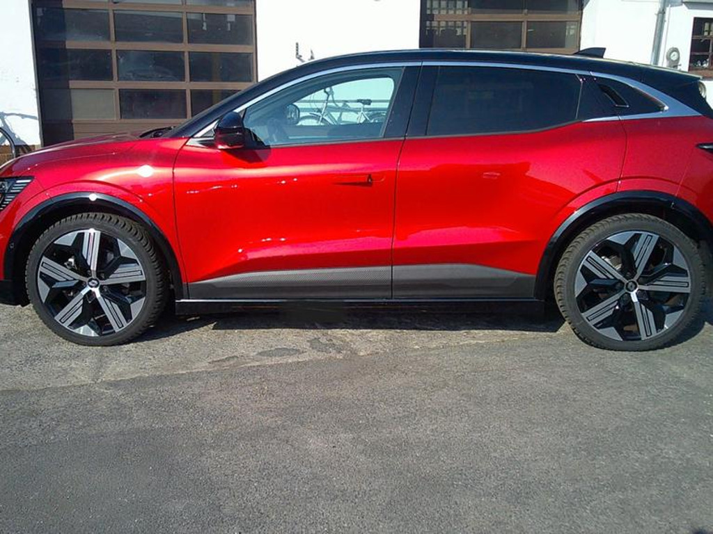 Renault Megane E-Tech E-Tech Iconic