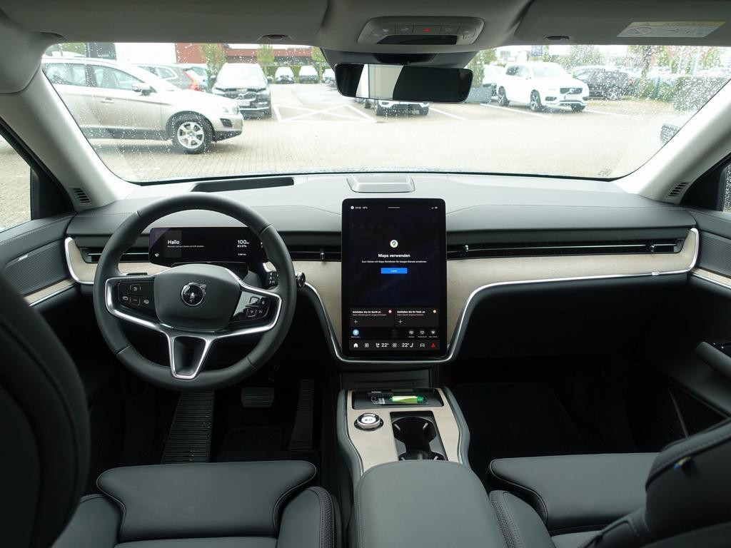Volvo EX90