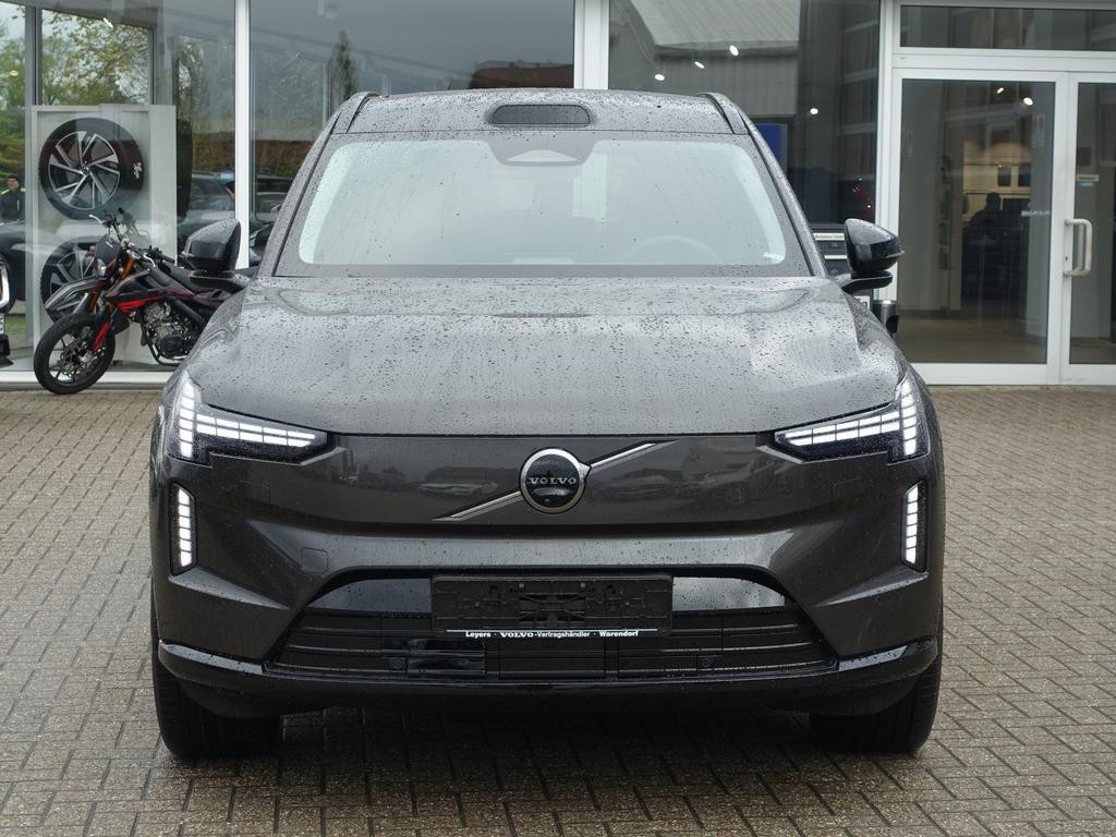 Volvo EX90