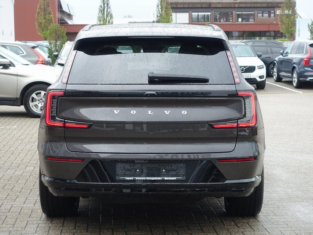 Volvo EX90