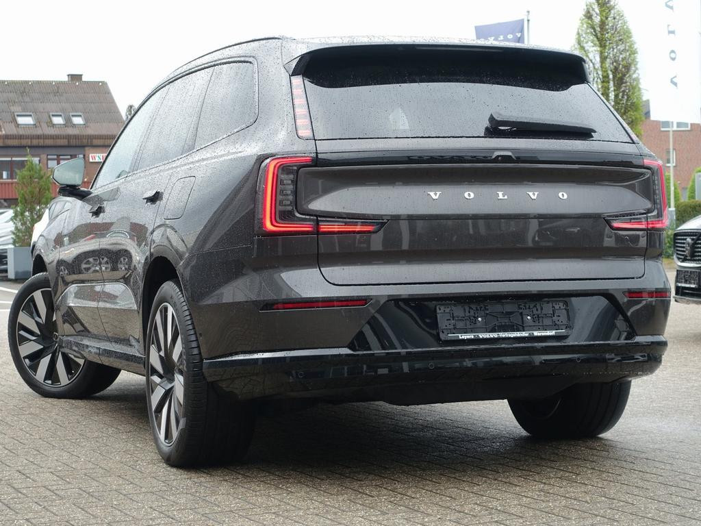 Volvo EX90