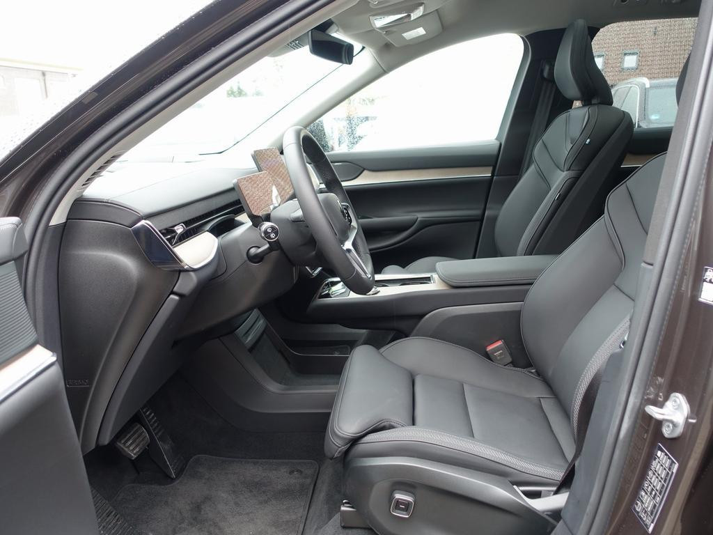 Volvo EX90