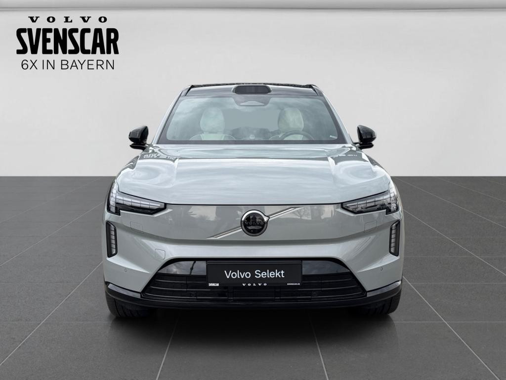 Volvo EX90