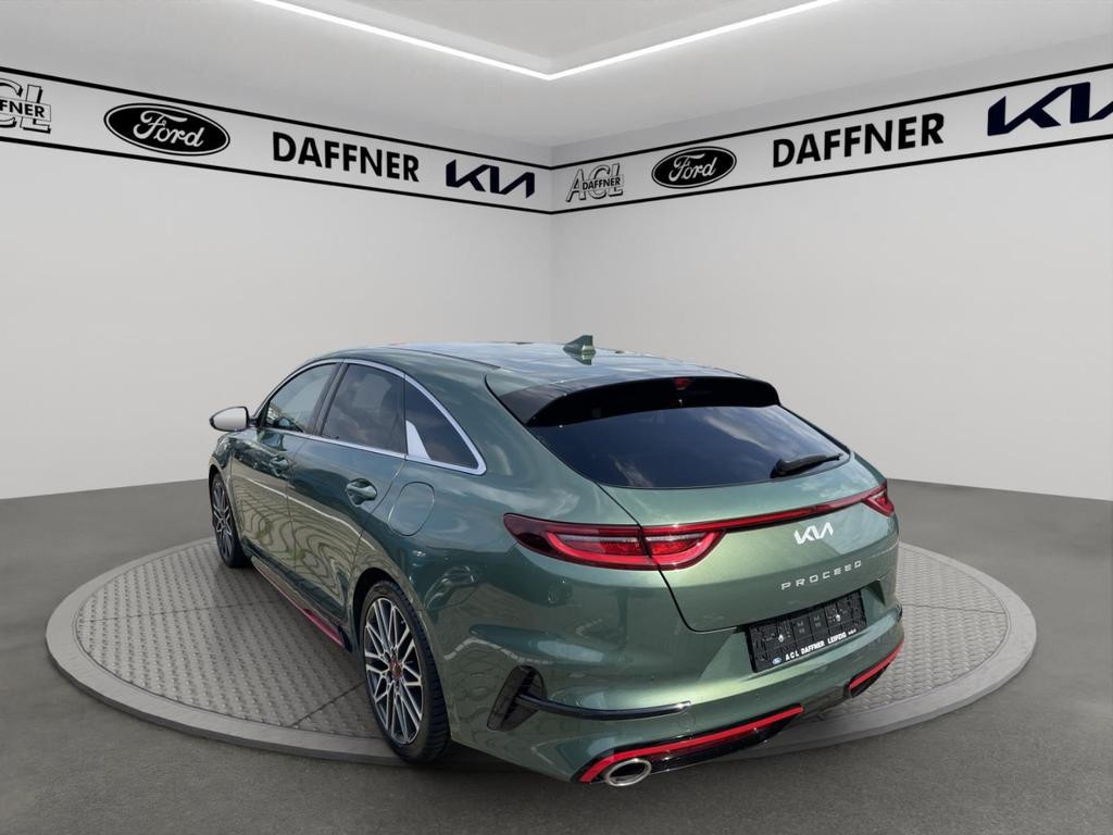 Kia ProCeed