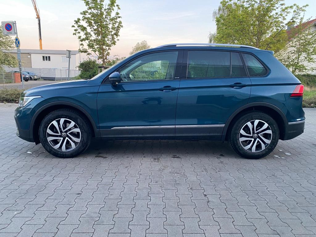 Volkswagen Tiguan Active. Navi, LED, Aus-1 Hand.