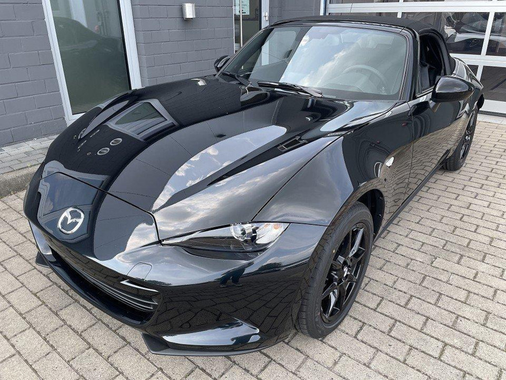 Mazda MX-5 Advantage
