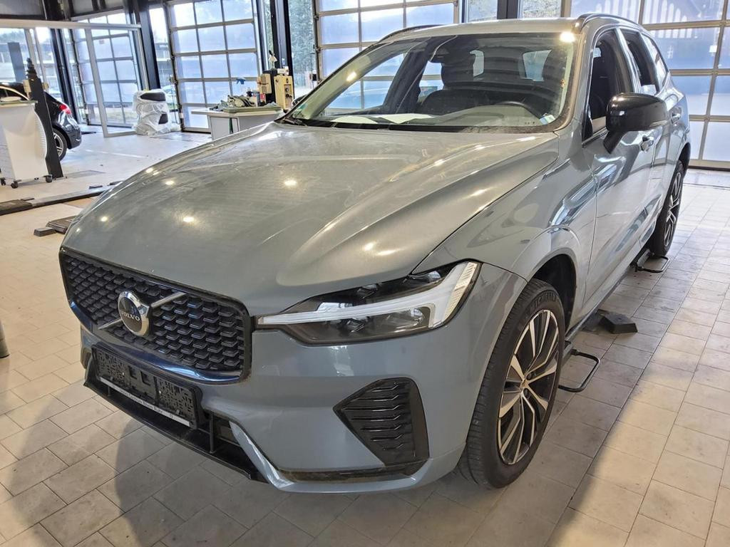 Volvo XC60 Plus Dark