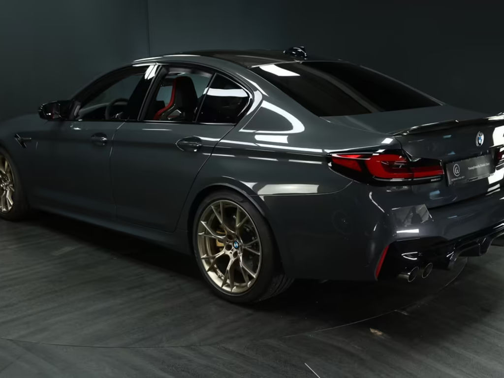 BMW M5