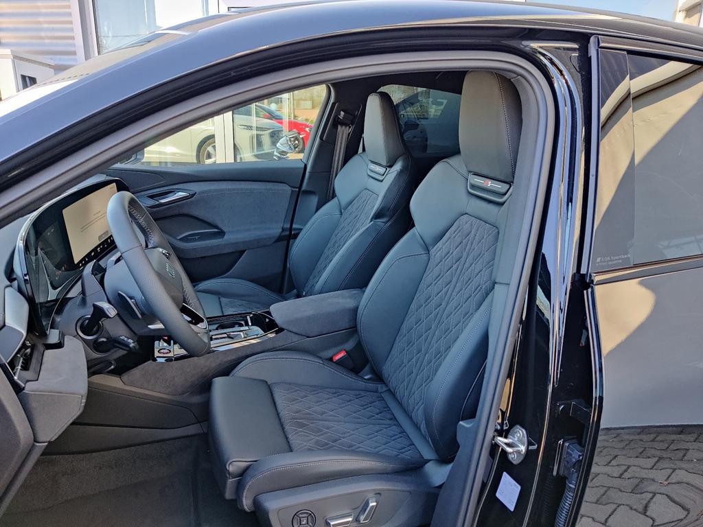 Audi SQ6 e-tron