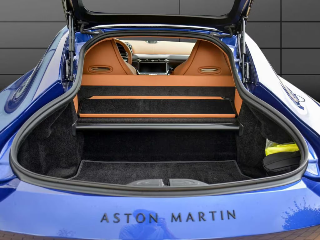 Aston Martin V8 Vantage