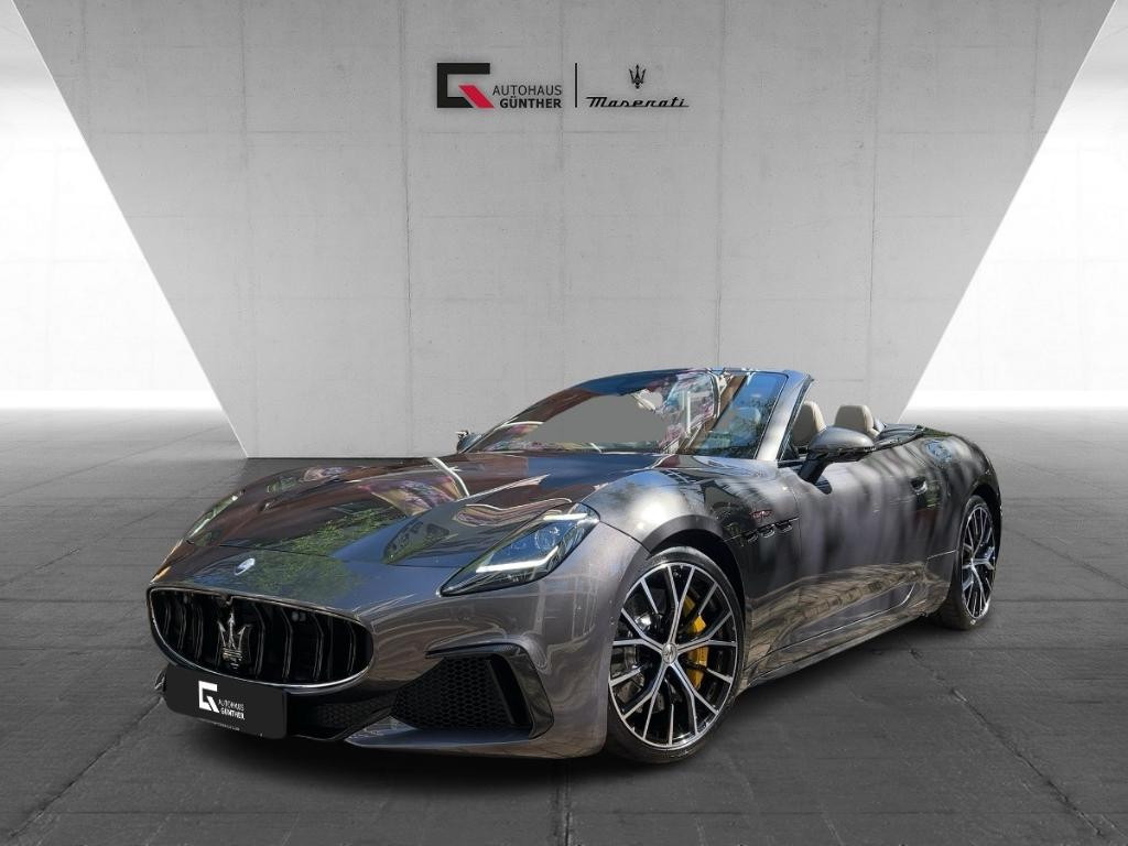 Maserati GranCabrio Trofeo