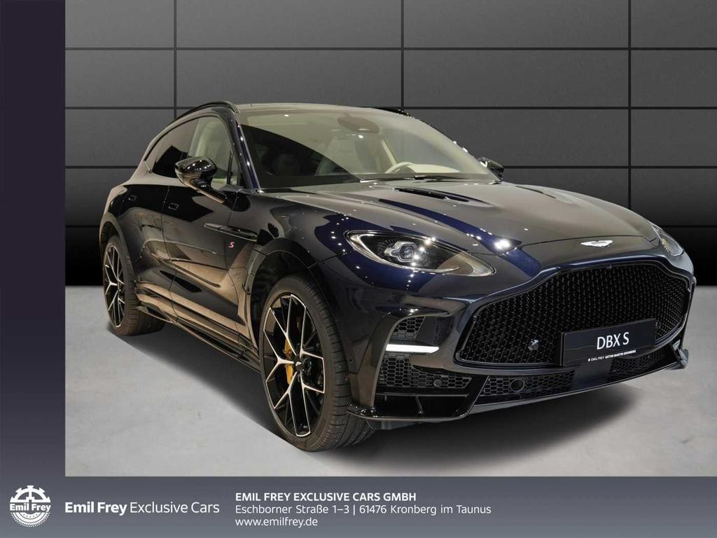 Aston Martin DBX S