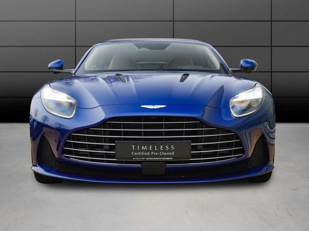 Aston Martin DB12