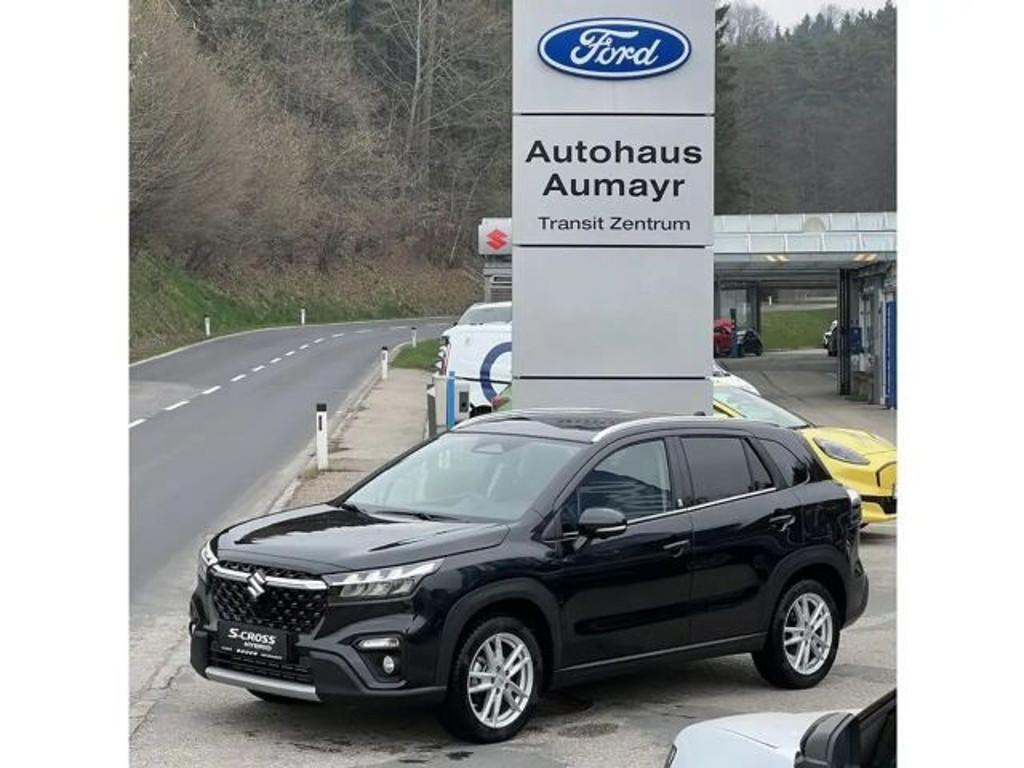 Suzuki S-Cross Flash