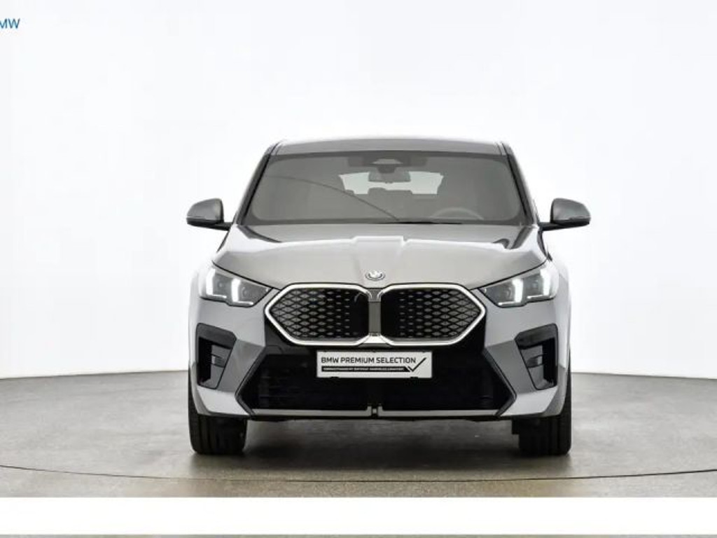 BMW iX2