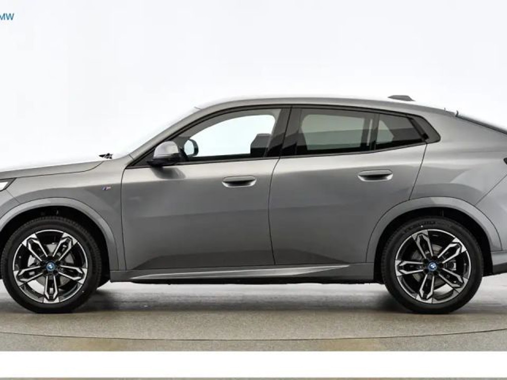 BMW iX2